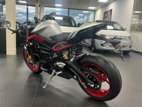 TRIUMPH  Street Triple RX, 