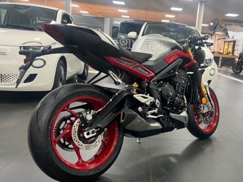 TRIUMPH  Street Triple RX, 