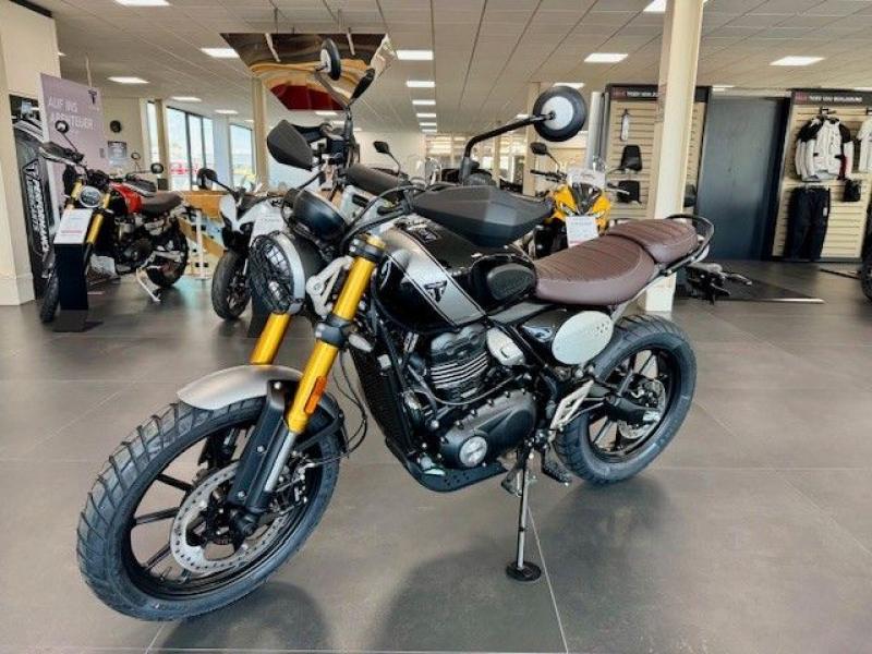 TRIUMPH  Scrambler 400X, Phantom Black / Silver Ice