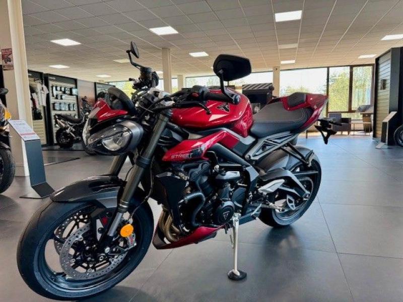 TRIUMPH  Street Triple 765 RS, Carnival Red