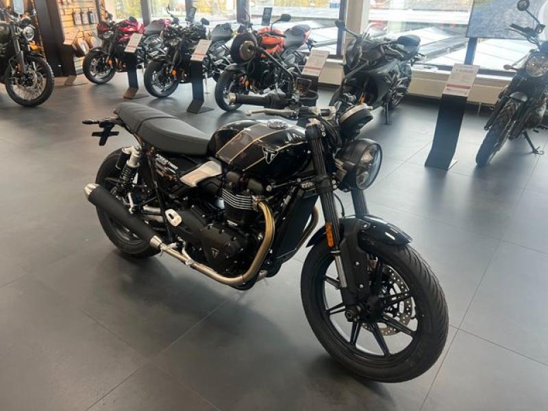 TRIUMPH  Speed Twin 900, Phantom Black