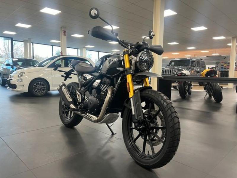 TRIUMPH  Scrambler 400 X, Phantom Black